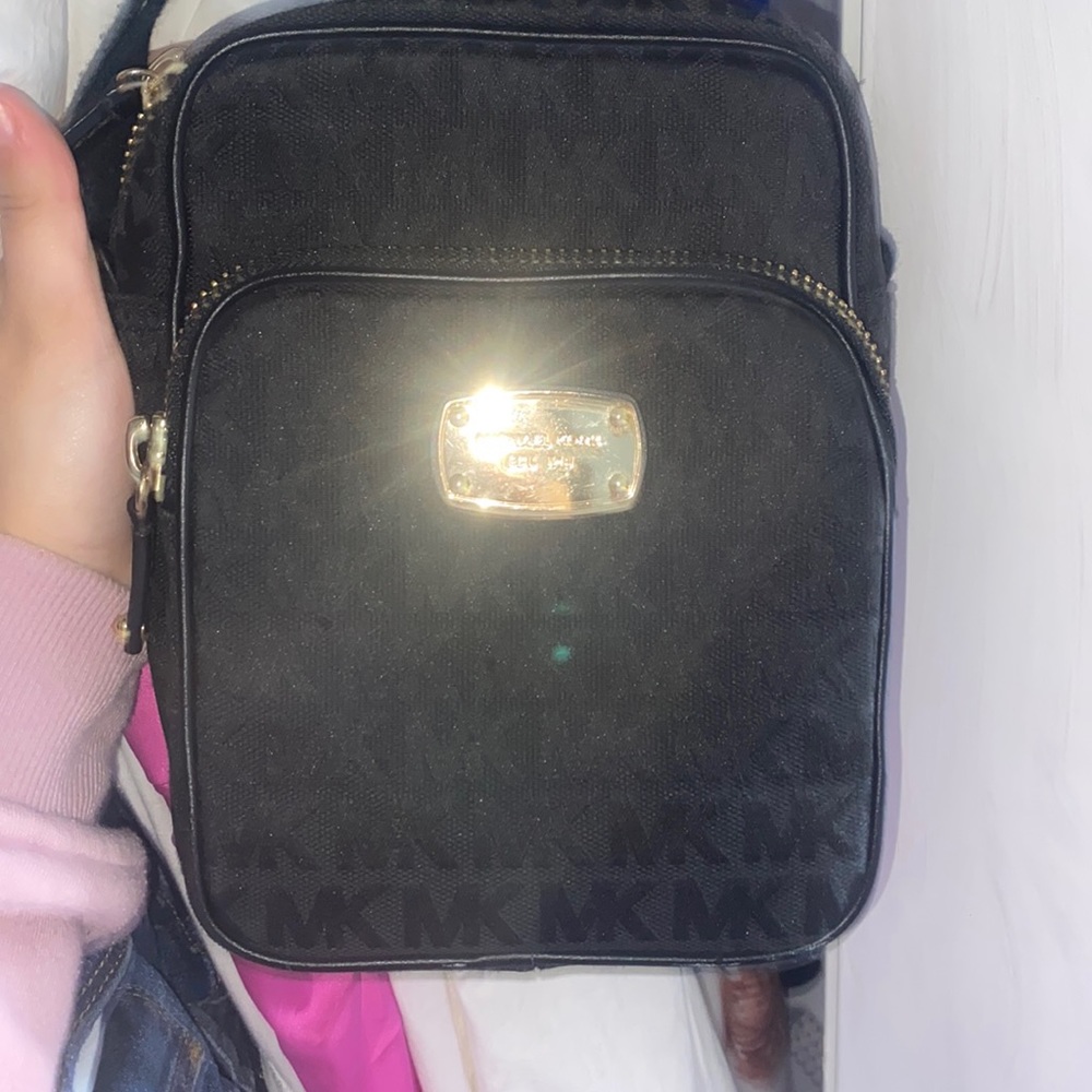 Micheal Kors hand bag